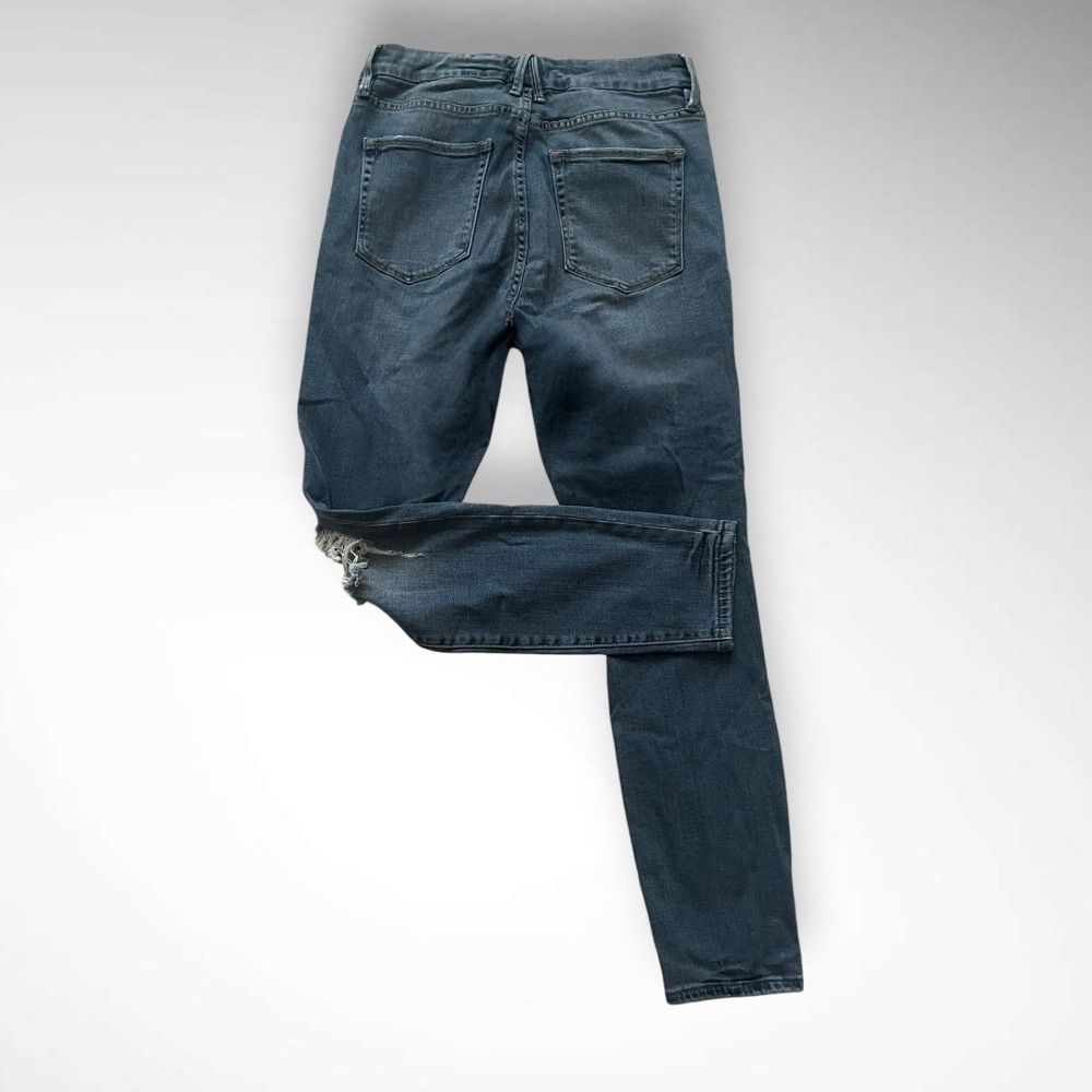 GOOD AMERICAN‎ Good Legs Crop Distressed Medium Wash Jeans Size 29 | EUC - Picture 3 of 6